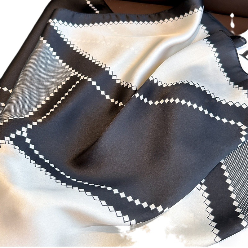 New Luxury Horse Pattern Silk  - Women Bags For Office บทวิจารณ์และราคา