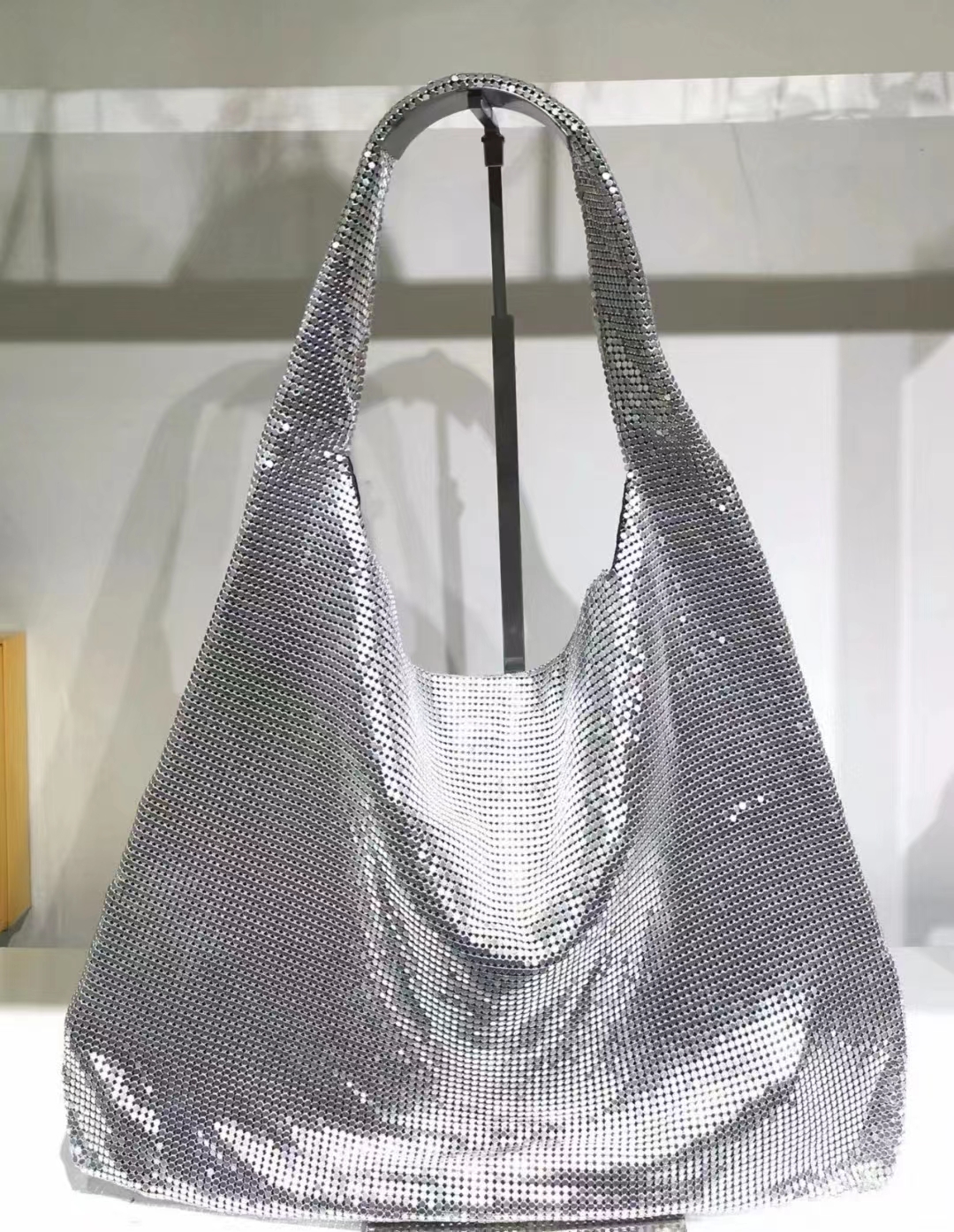 Large Capacity Ladies Sequin H - Women Bags Chanel บทวิจารณ์และราคา