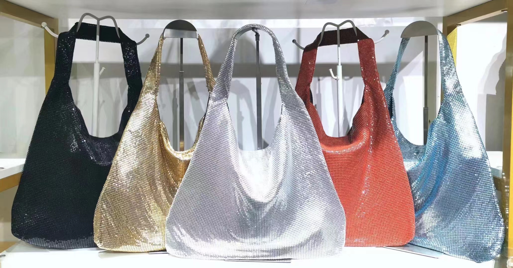 Large Capacity Ladies Sequin H - Women Bags Chanel บทวิจารณ์และราคา